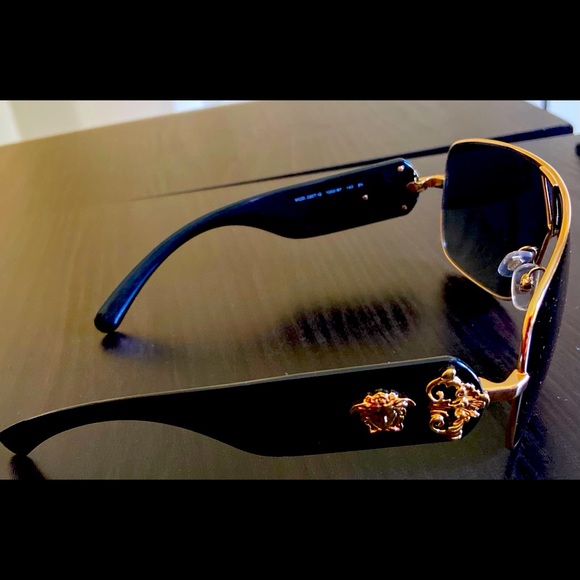 Versace Other - Versace sunglasses